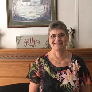 Meet your Posher, Debbie